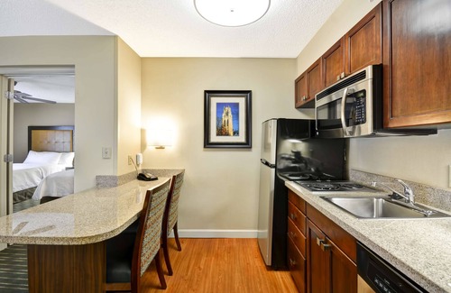 Durham Hotel | Homewood Suites by Hilton Durham-Chapel Hill/I-40