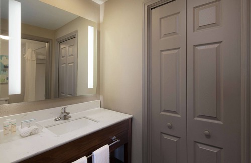 Lubbock Hotel | Homewood Suites by Hilton Lubbock
