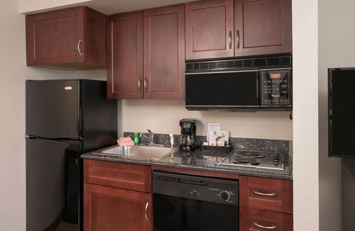 Schaumburg Hotel | Homewood Suites by Hilton Chicago - Schaumburg