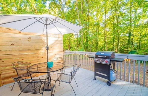Marietta House | Homey Bungalow Convenient to Marietta and I-75!
