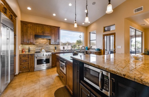 Oro Valley House | Homey, desert gem with private pool & Spa with amazing views!