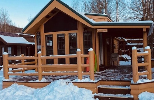 Breckenridge Ski Chalet | Homey Hideaway Chalet in family friendly Tiger Run, mins from Breckenridge