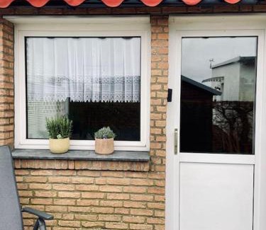 Ouddorp Apartment | Hon70pj kleines Ferienhaus in Ouddorp