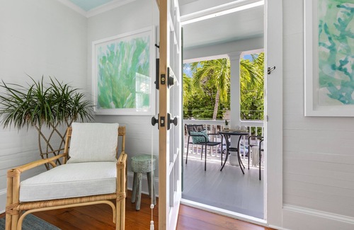 Key West Historic District Condo | HONEY~ Adult Only, 2nd Floor 1 King Bedroom Unit w/Shared Pool!
