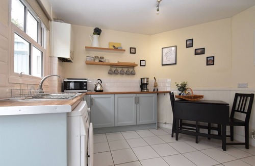Rye Cottage | Honey Cottage is a romantic cottage only minutes from Rye town centre