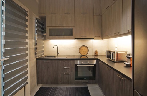 Kypseli Apartment | Honey House Kipseli Stylish, Reno 2BR Apt City Ctr