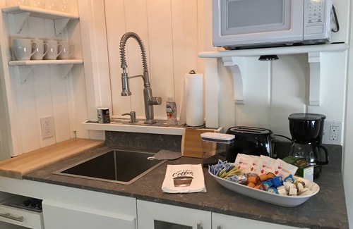 Petoskey House | Honey Suite at Bear River House