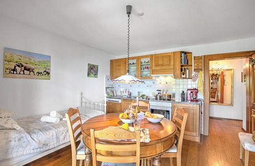 Minusio Apartment | Honeymoon Love Retreat 2, Brione Sopra Minusio, Switzerland