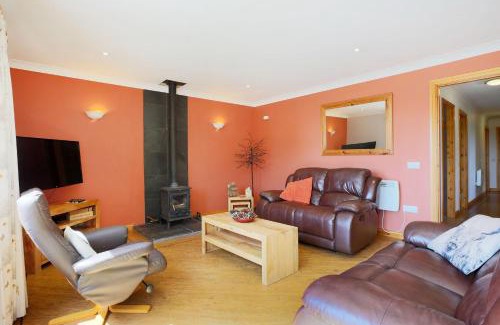Rockcliffe House | Honeysuckle, Colvend