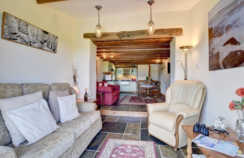 Welcombe House | Honeysuckle Cottage, Welcombe