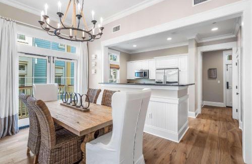 Beach District House | Honeysuckle