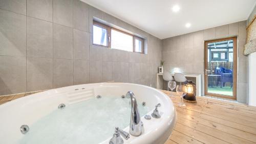 Hongcheon House | Hongcheon noilgangmaeul Pet Pension