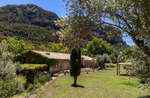 Bunyola Villa | Honor - Rustic villa for 16 people