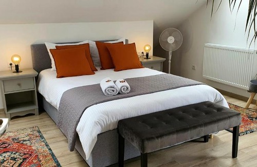 Tirgu Mures Apartment | Hoobee Home & Rooftop Terrace