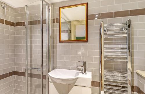 Maidstone House | Hook & Hatchet - Uk48201