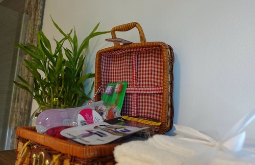Uxbridge House | Hope Floats Hideaway (Private Suite in Uxbridge)