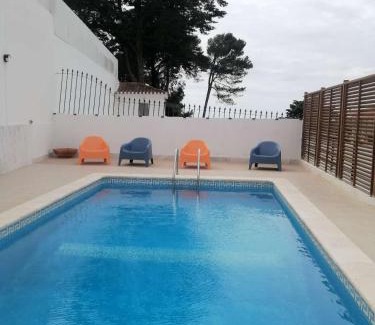 Parede Villa | Hope House Private Villa