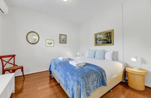 Bathurst Apartment | Hope St Cottage - Elegant & Cosy, Sleeps 6