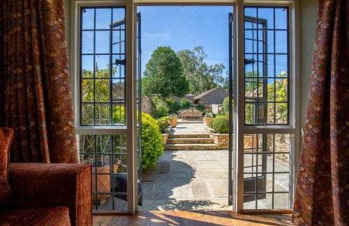 Stanton House | Hopscotch House