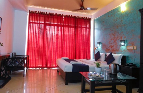 Aadit Hotel | Horizon Heights Resorts Munnar