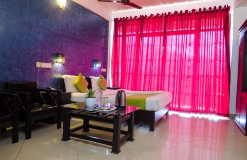 Aadit Hotel | Horizon Heights Resorts Munnar