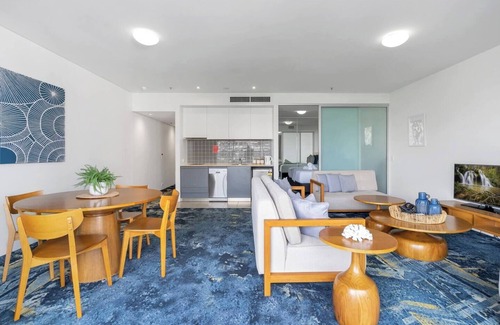 Cairns Central Business District Apartment | Horizons at Harbour Lights Tropical Poolside Flair