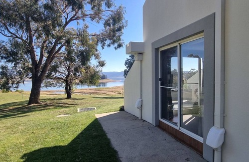 Jindabyne Apartment | Horizons Resort 405 - Central Lakefront Jindabyne Apartment with resort amenities