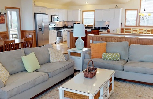 Corolla House | Horseplay! 4x4 beach. ALL fall weeks are reduced!