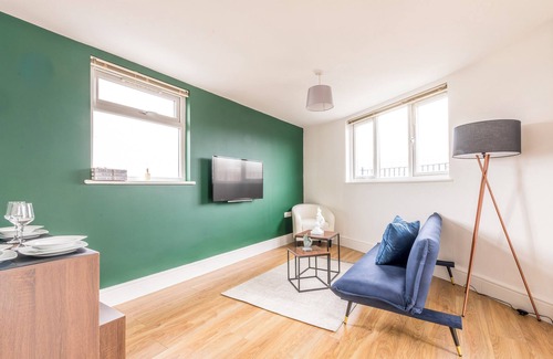 Bristol Floating Harbour Apartment | Horton Place by Prescott Apartments