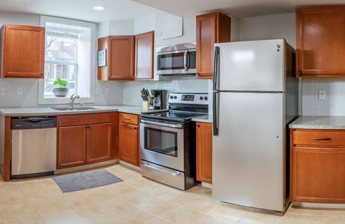 Edgewood Apartment | Hosea - House of Sng