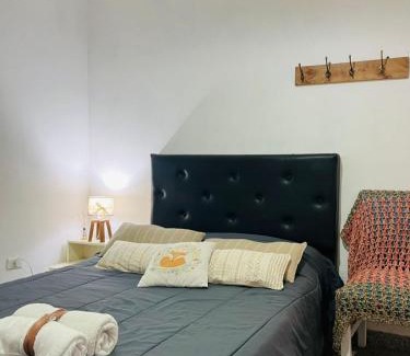 Tristan Suarez House | HOSPEDAJE "La Catalina" Ubicada a 15 minutos del Aeropuerto Internacional de Ezeiza con Estacionamiento Gratis