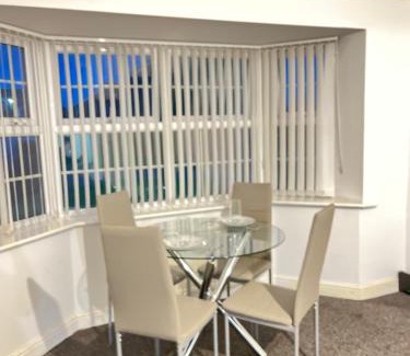 Guide House | Hospital Lodge