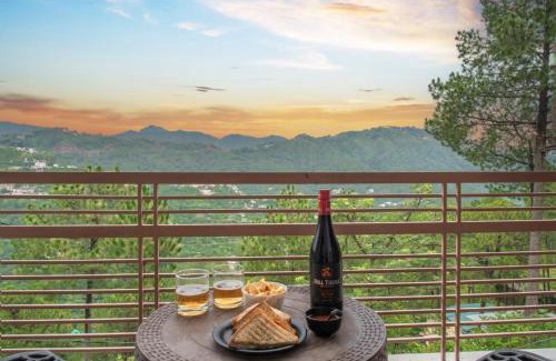 Kumarhatti Apartment | Host Jatin Kasauli Pine Villa 7oI827o7o3