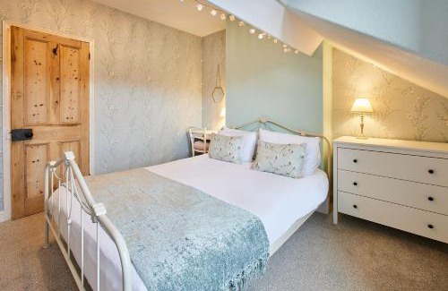 West Cliff House | Host & Stay - Allium House