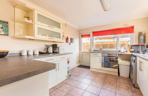 Thorpe St Andrew House | Host & Stay | Applegarth House
