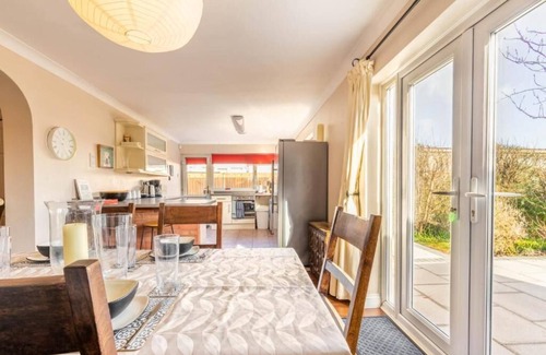 Thorpe St Andrew House | Host & Stay | Applegarth House