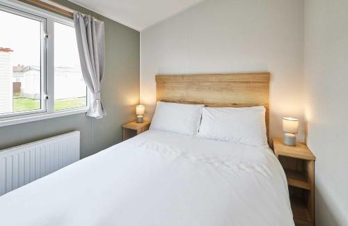 Morecambe Ski Chalet | Host & Stay - Bowland