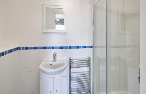 West Cliff Apartment | Host & Stay - Church Square Eskape
