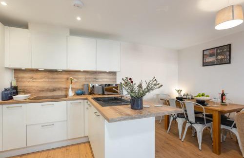Cliftonville Apartment | Host & Stay - Farrier William