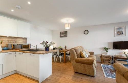 Cliftonville Apartment | Host & Stay - Farrier William
