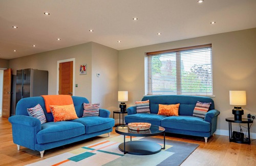 Worcester House | Host & Stay | Hilltop House