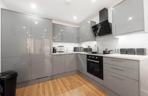 Ipswich Apartment | Host & Stay | Maple Court