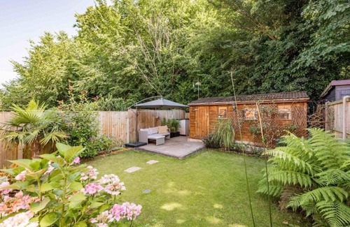 Norwich House | Host & Stay | Maple House