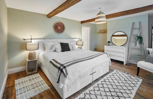 Thirsk House | Host & Stay - Paradise Farm
