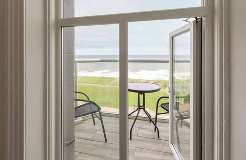 West Cliff Apartment | Host & Stay | Ruswarp Studio at the Sandbeck