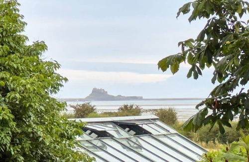 Belford House | Host & Stay | Sandpipers