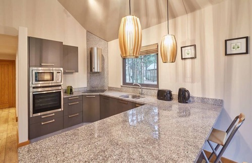 Briggswath Ski Chalet | Host & Stay | Simon Howe Lodge