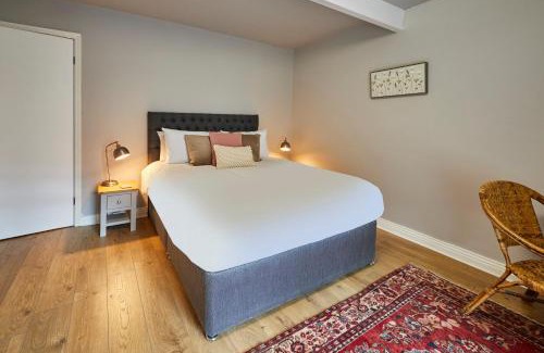 Skinningrove House | Host & Stay - Stone Row