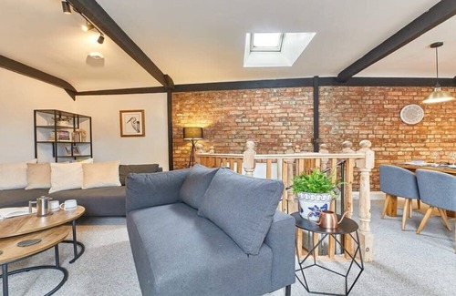 South Charlton Apartment | Host & Stay | The Burrow