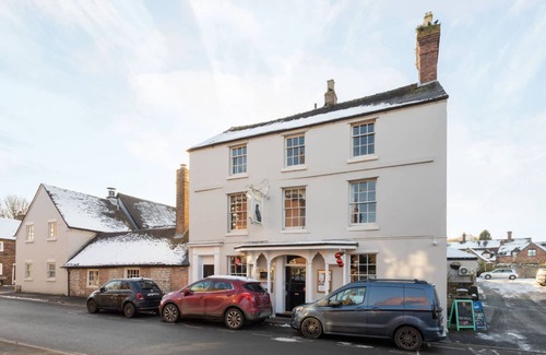 Much Wenlock Apartment | Host Stay The Coach House